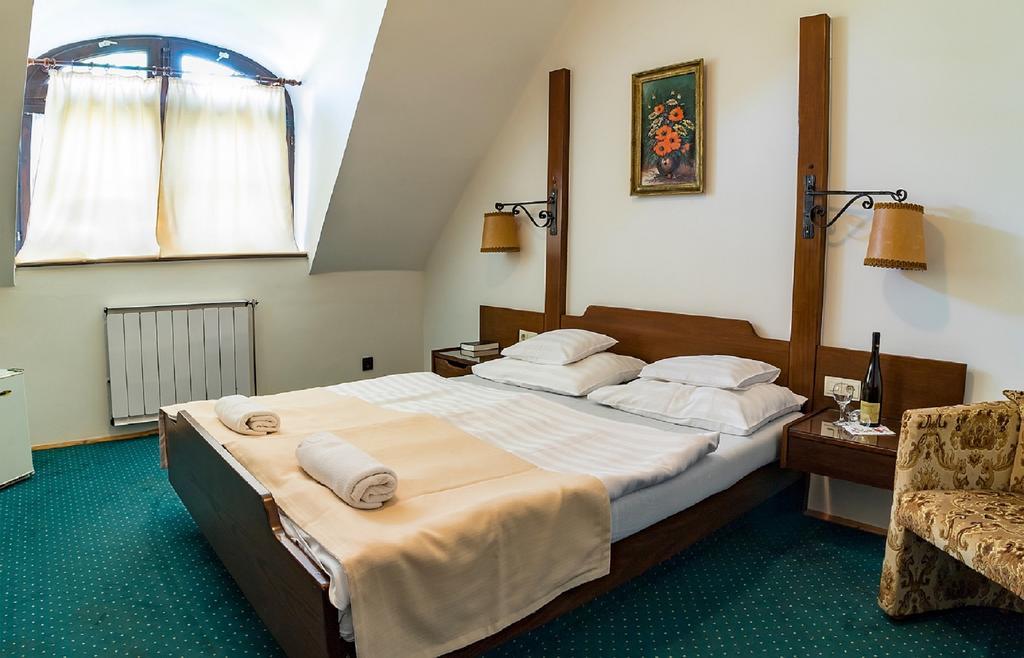Gasthof Laci Betyar Hajduszoboszlo Bagian luar foto